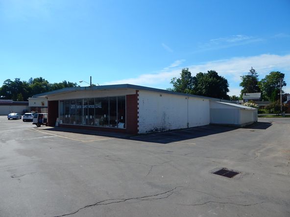 6006 New Hartford St, Wolcott, NY 14590